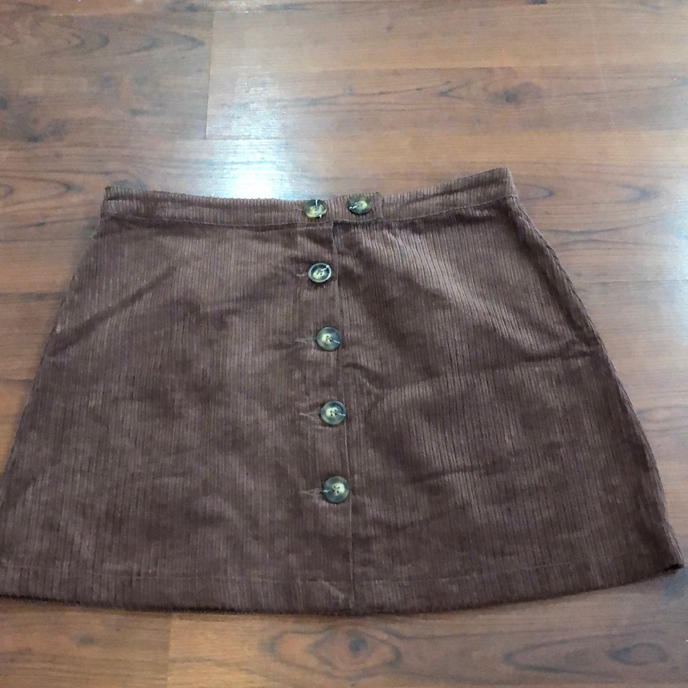 Rusty, brown skirt